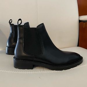 Steve Madden Leopold black leather booties